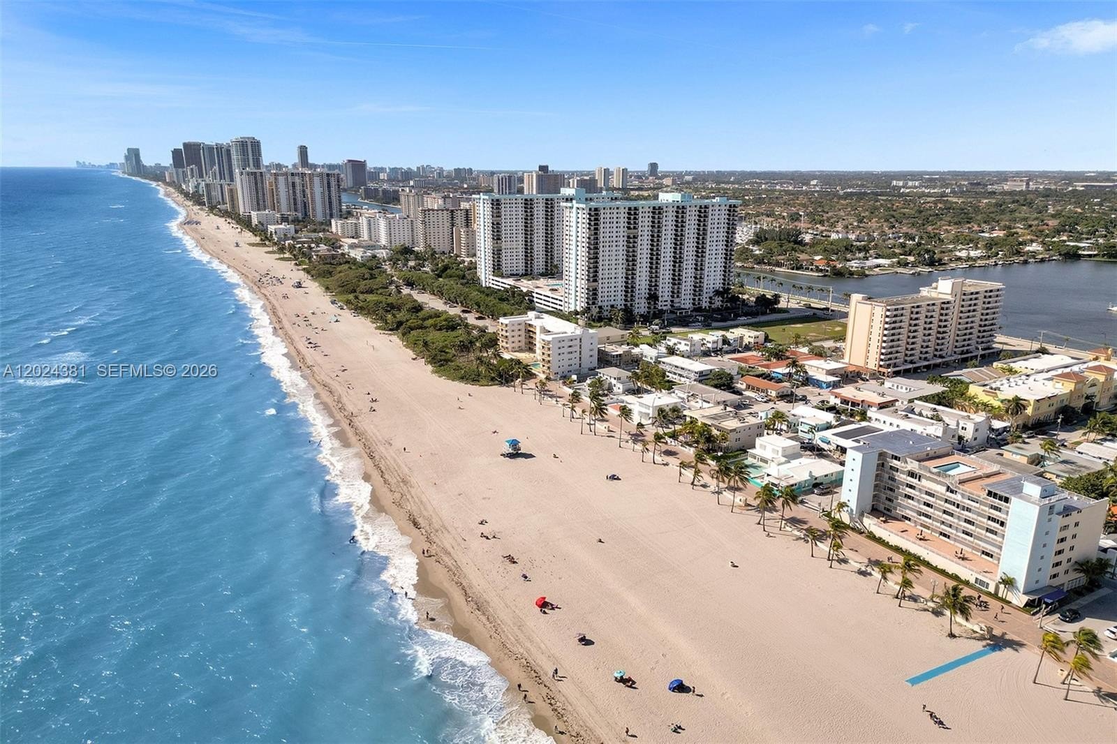 Condo 2BR 2BA - 300 Oregon St, Hollywood, FL