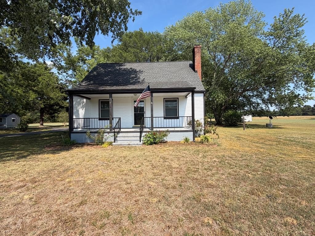 Single Family 2BR 1BA - 12513 Kings Hwy, Montross, VA