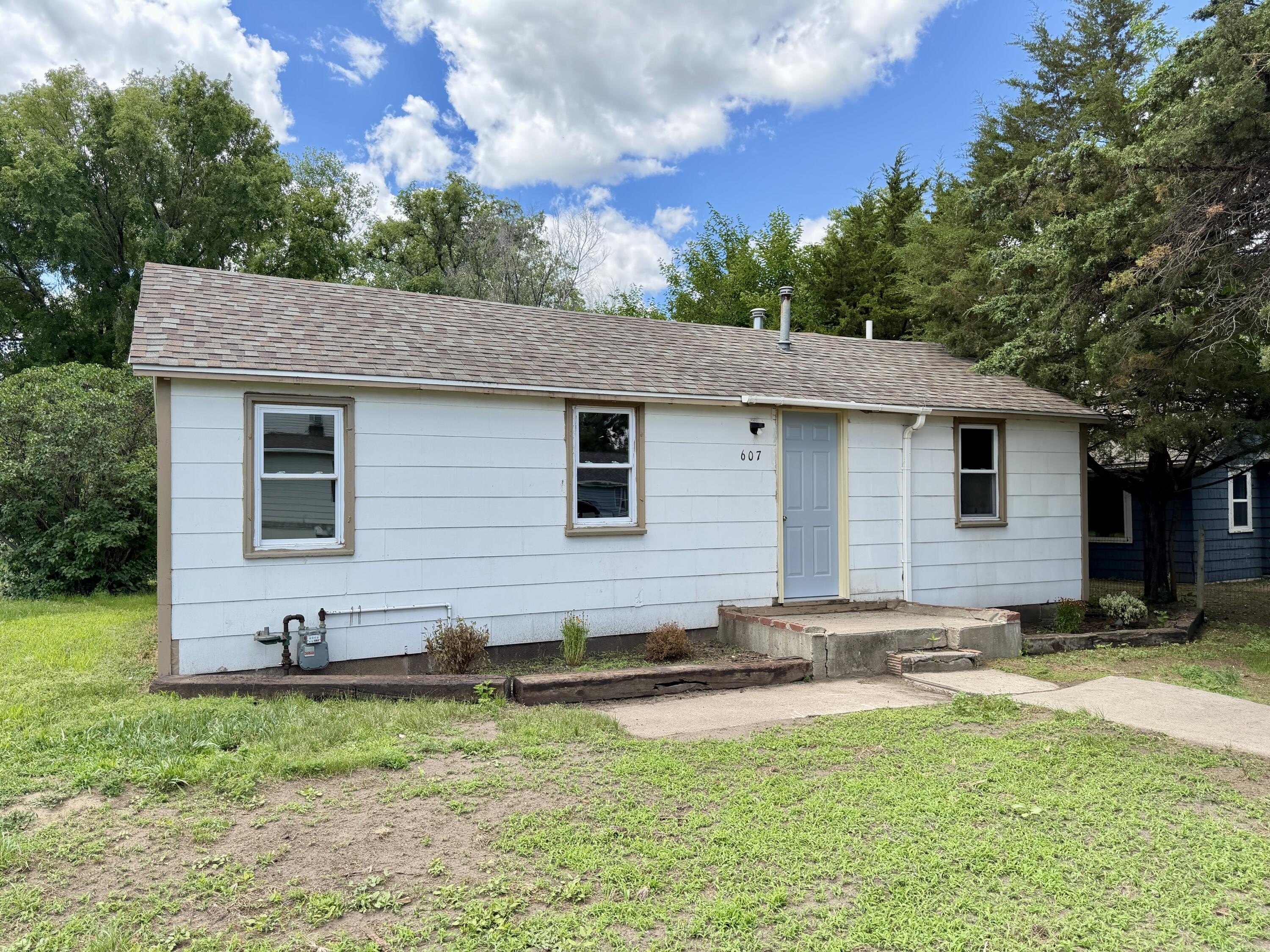 Other 2BR 1BA - 607 Ohio Ave NW, Huron, SD