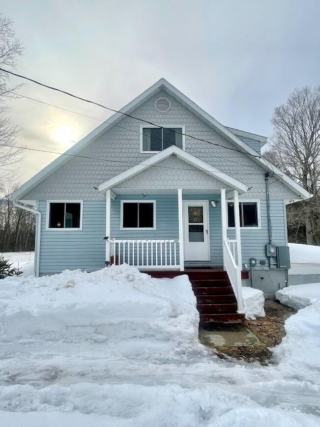 Single Family 4BR 2BA - 19535 E N Caribou Lake Rd, De Tour Village, MI