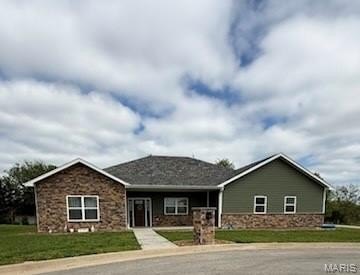 Single Family 4BR 3BA - 303 KARLIE Court, Linn, MO