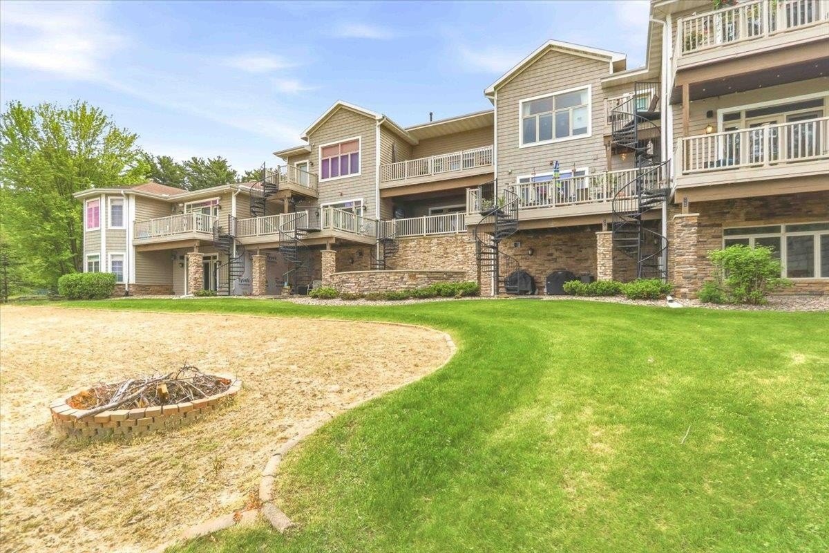 Condo 3BR 3BA - 715 Canyon Road, Wisconsin Dells, WI