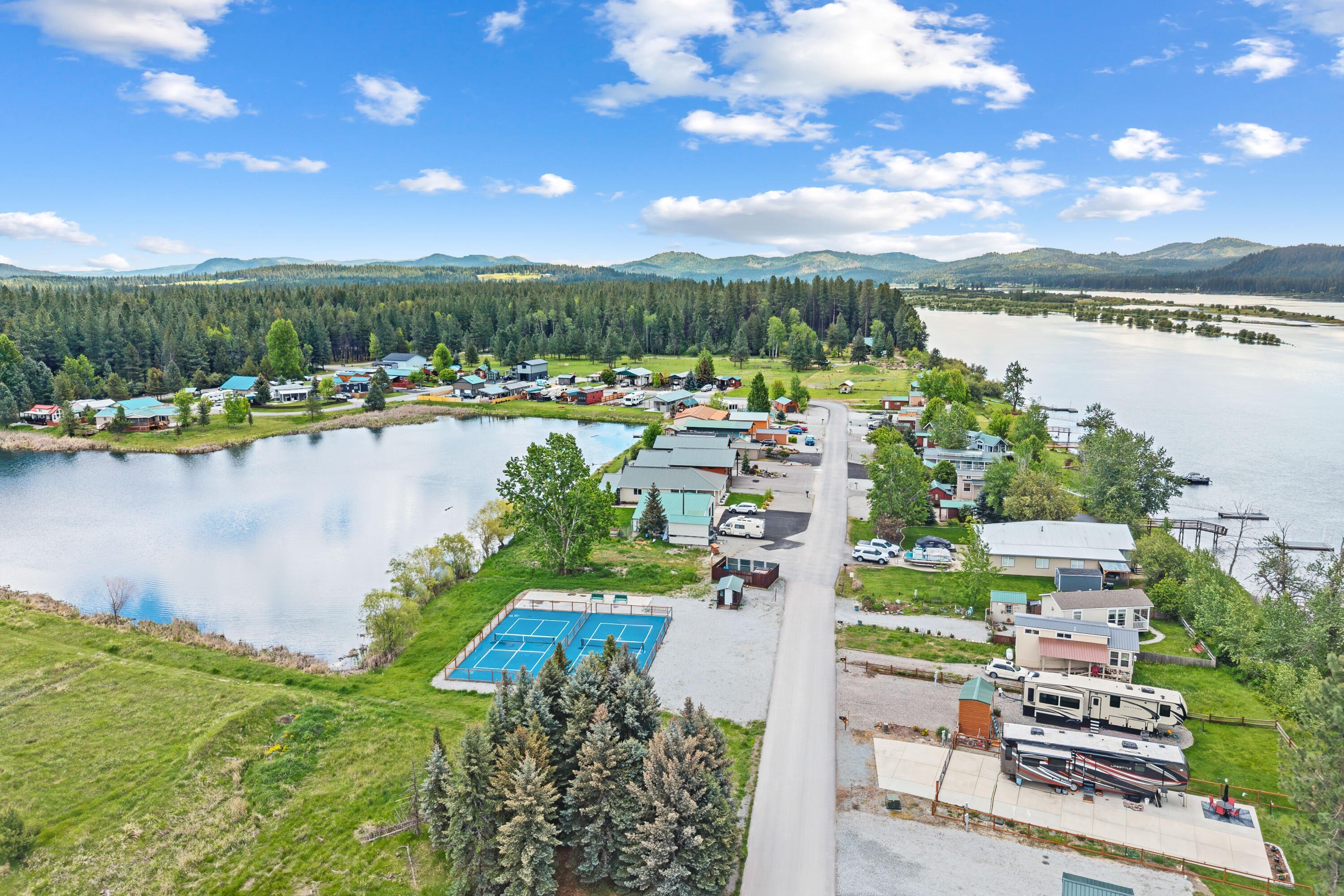Manufactured Housing 1BR 1BA - 287 GUINEVERE Dr, USK, WA