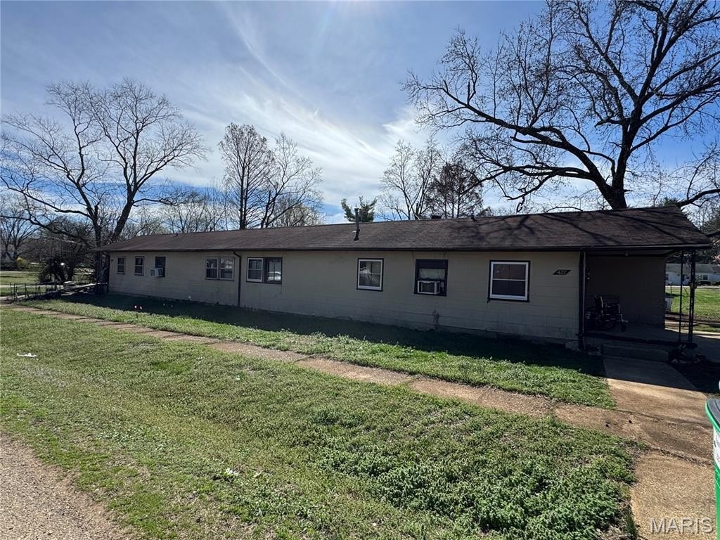 Single Family 4BR 2BA - 419 Walnut Street, Piedmont, MO