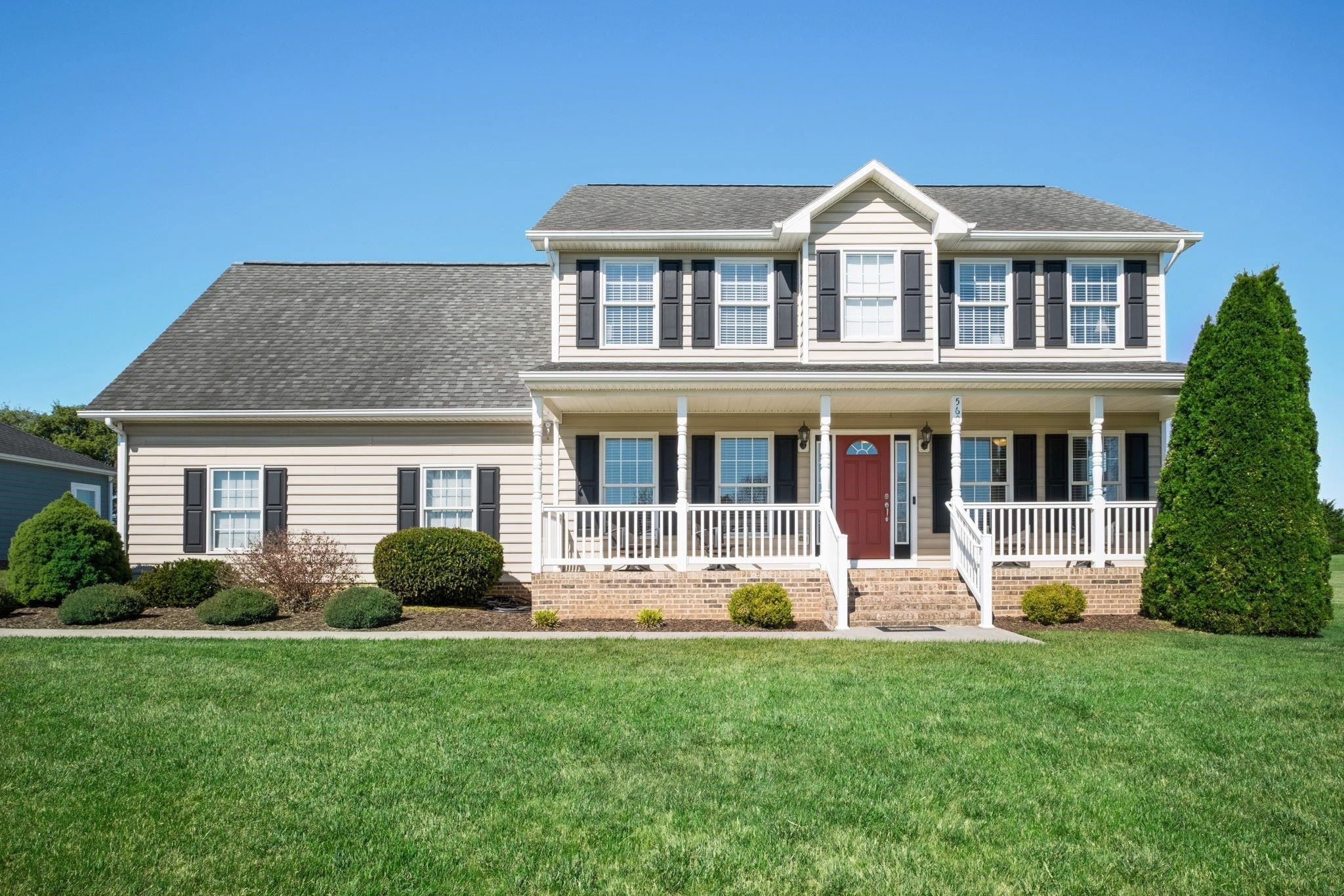 Single Family 4BR 3BA - 560 DRY MEADOW RD, MCGAHEYSVILLE, VA