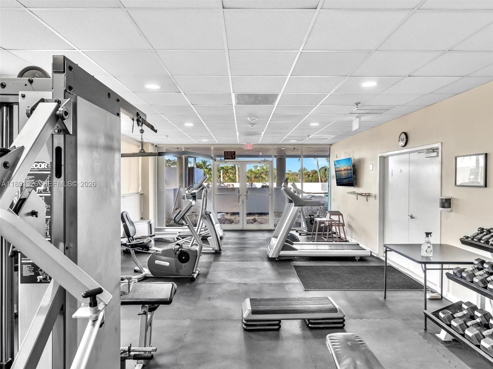 Condo 2BR 2BA - 6422 Collins Ave, Miami Beach, FL