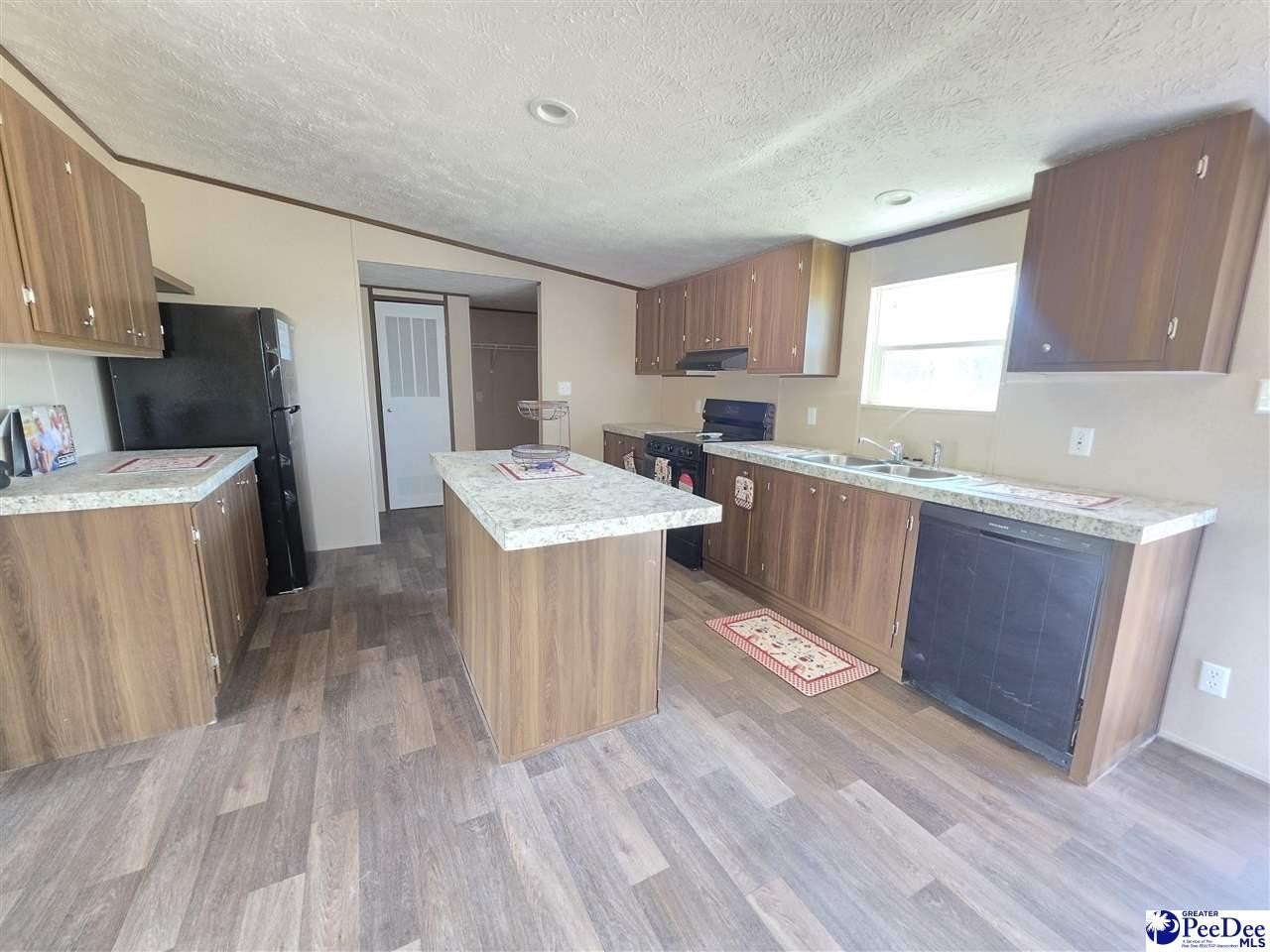 Manufactured Housing 3BR 2BA - 2005 Trent Drive, dillon, SC