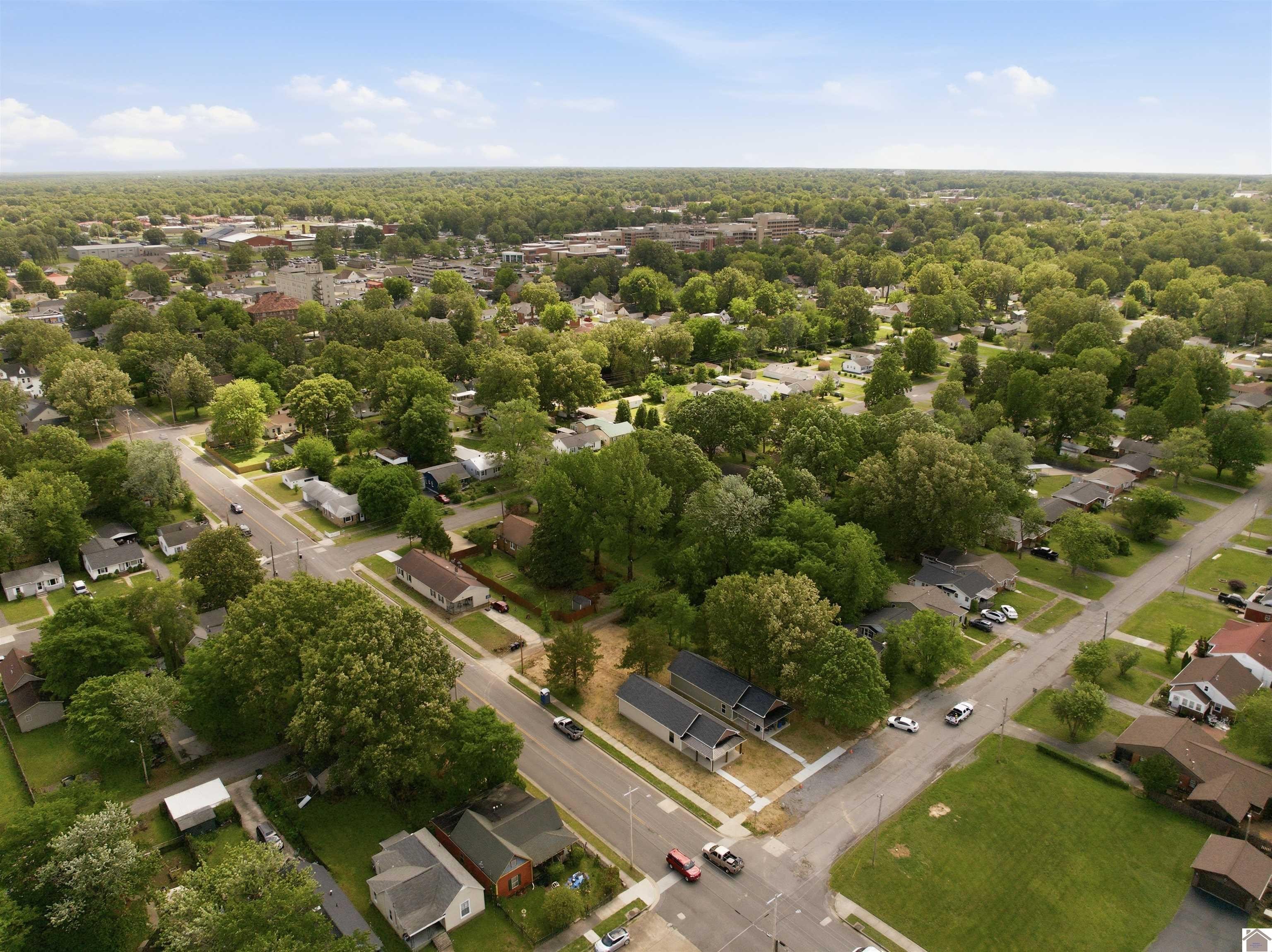 Single Family 2BR 2BA - 2102 Harrison Street, Paducah, KY