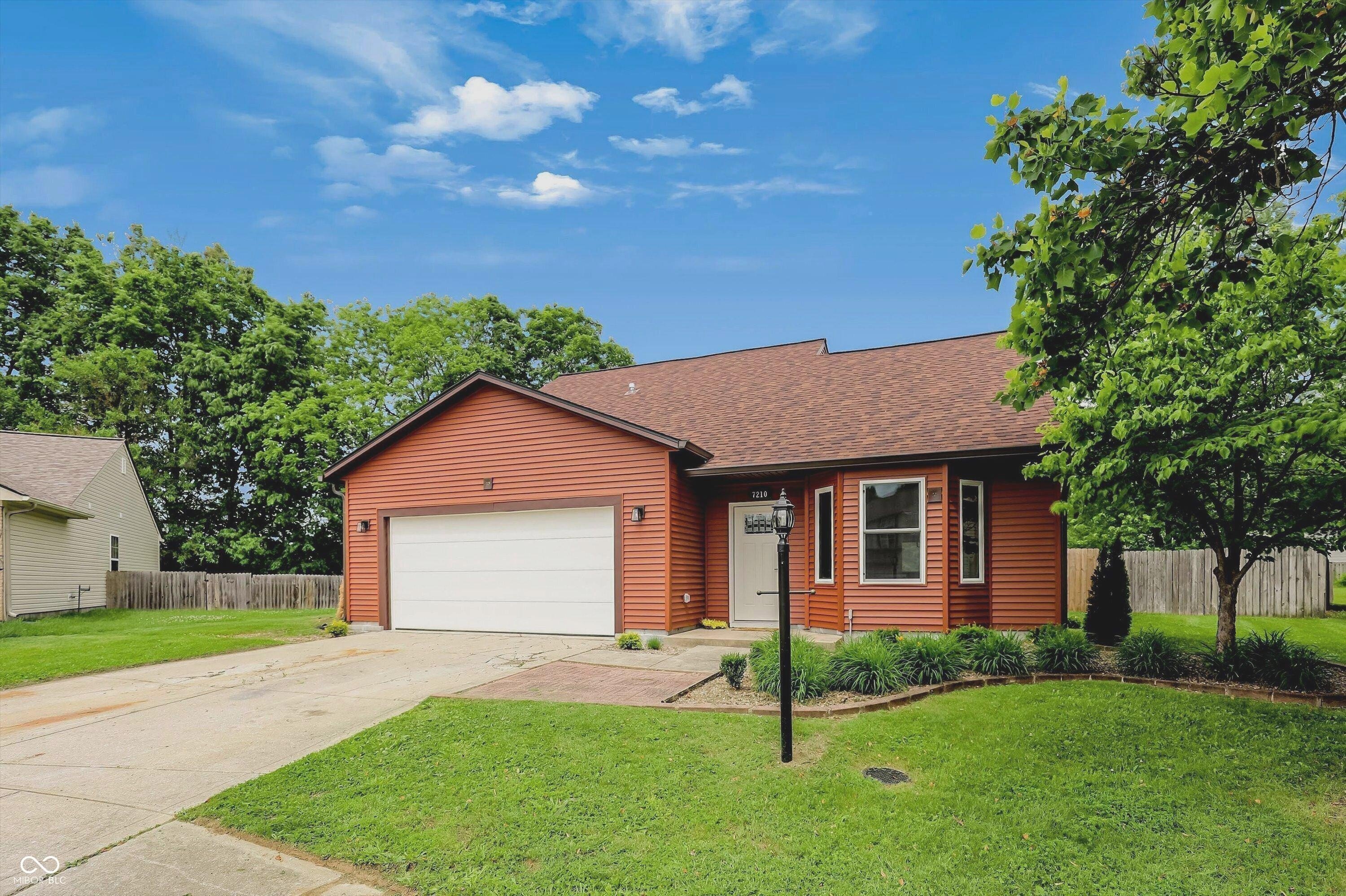 Single Family 4BR 3BA - 7210 Snider Court, Indianapolis, IN