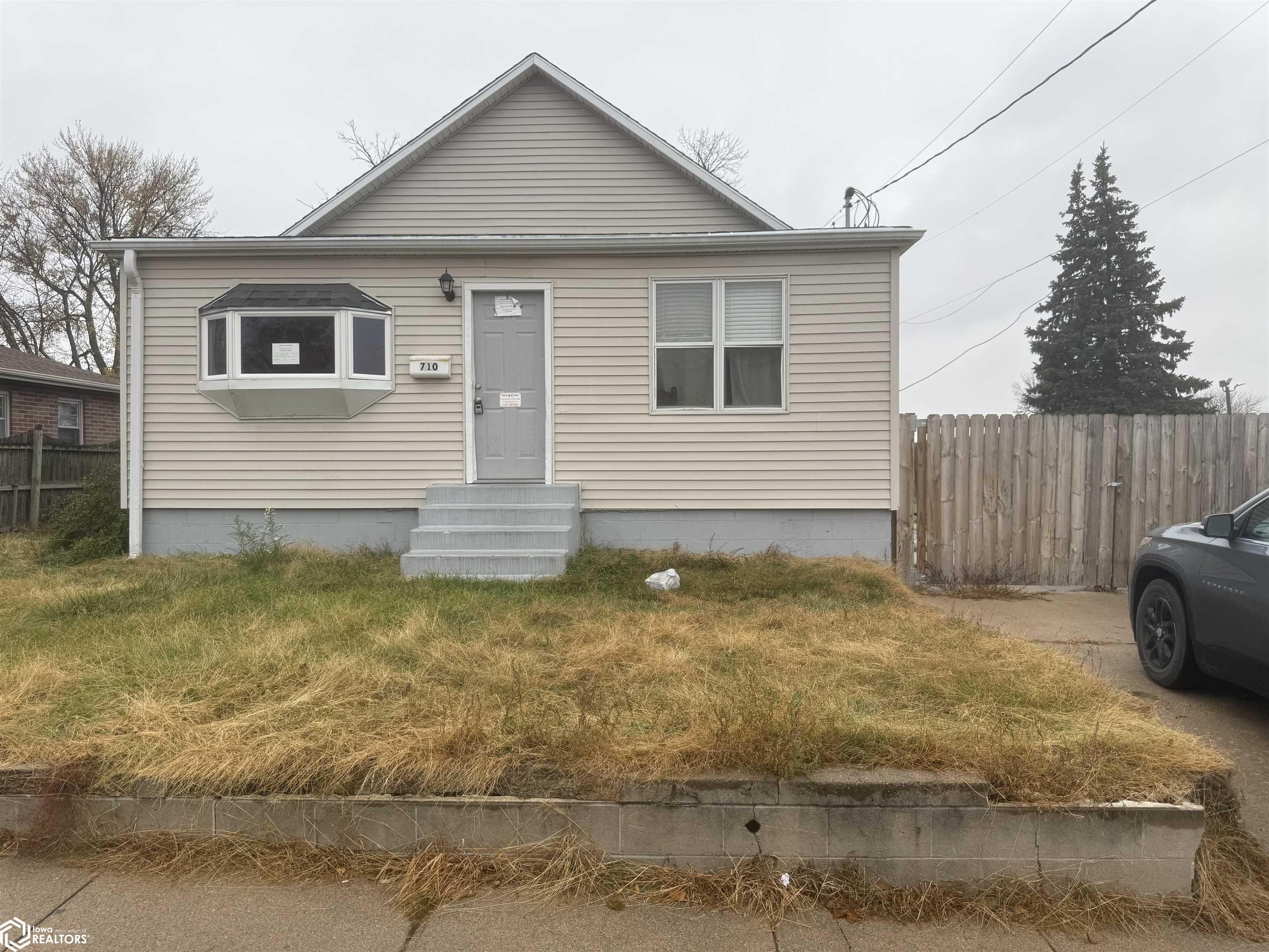Single Family 2BR 1BA - 710 N 35Th Street, Council Bluffs, IA