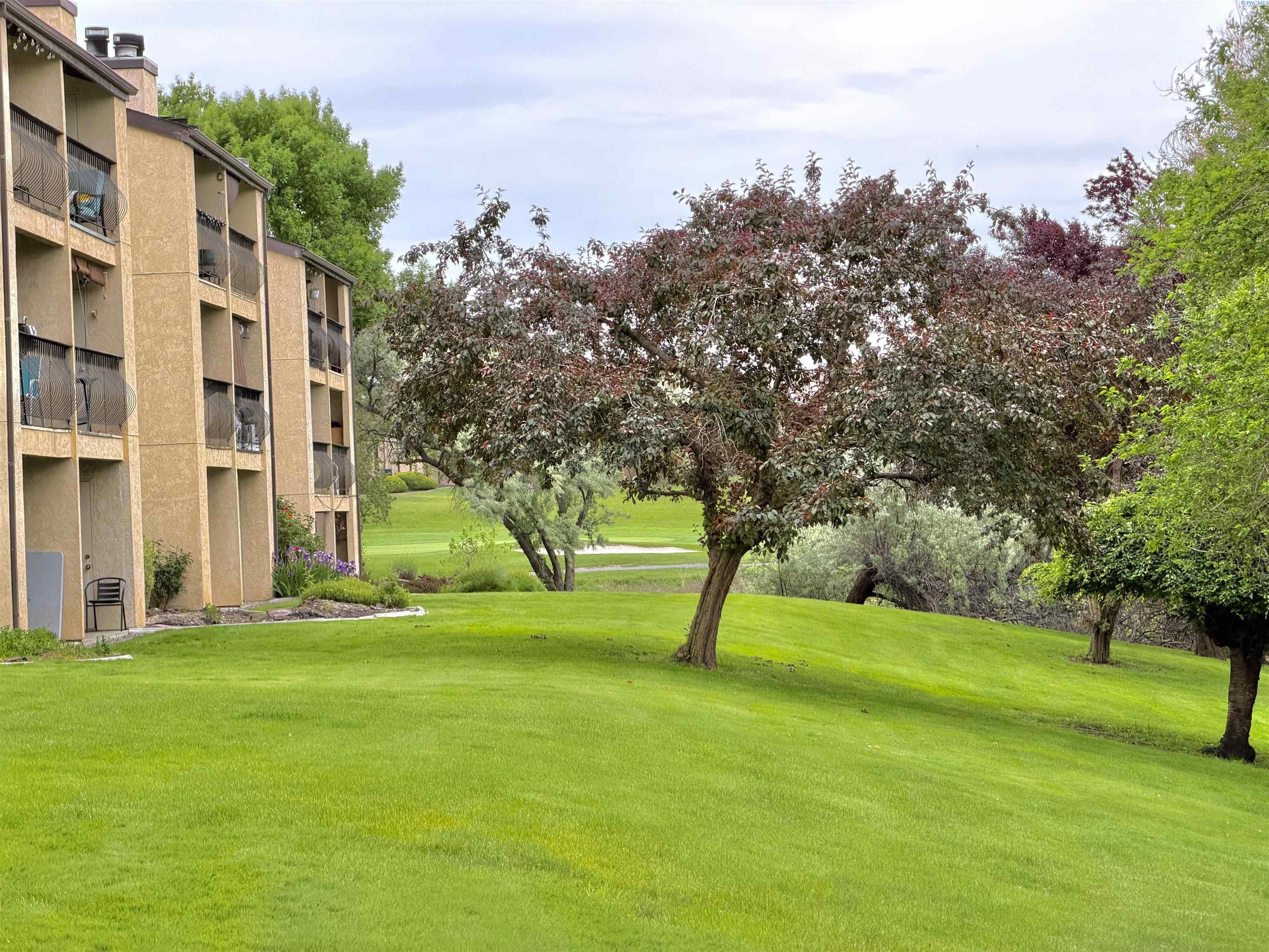 Condo 2BR 1BA - 303 Gage Blvd, Richland, WA