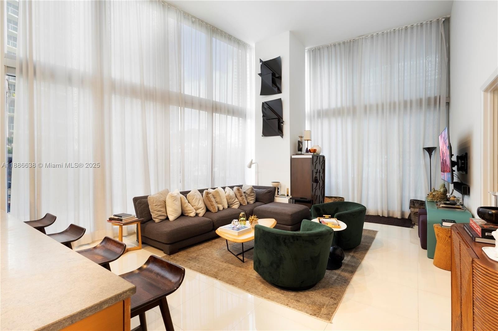 Condo 2BR 2BA - 495 Brickell Ave, Miami, FL