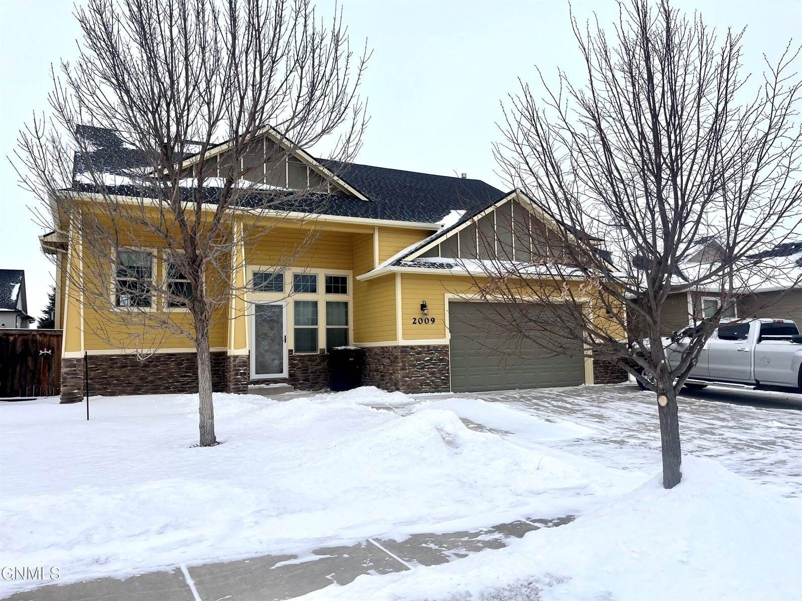 Single Family 3BR 3BA - 2009 18th Avenue West, Williston, ND