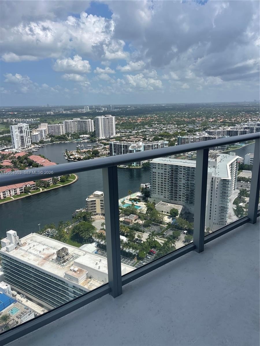 Condo 2BR 2BA - 4111 S Ocean Dr, Hollywood, FL