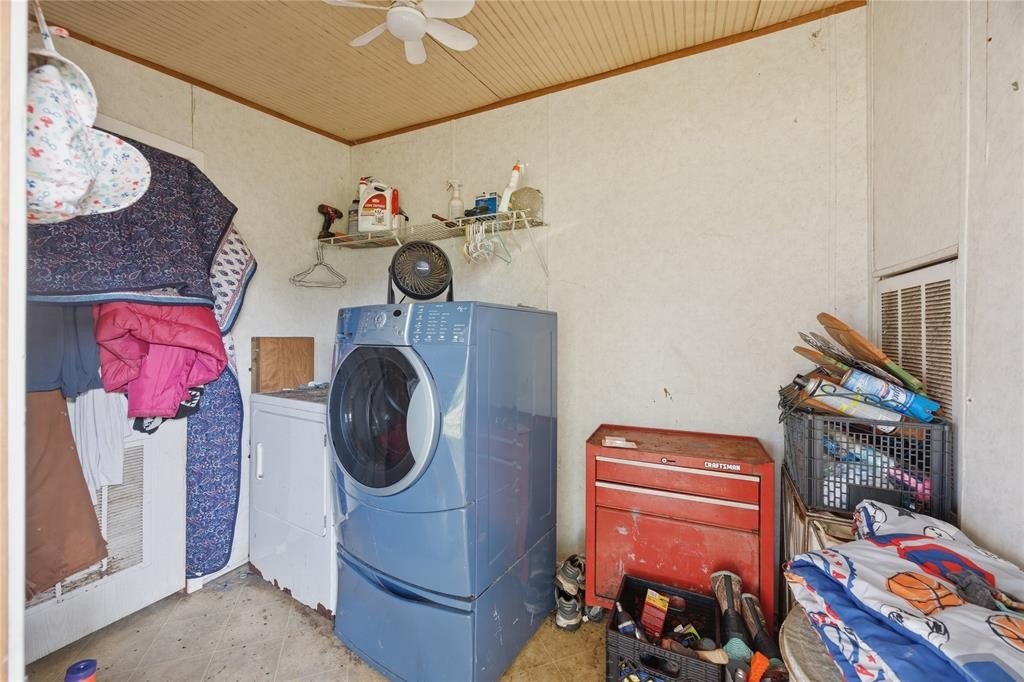 Single Family 3BR 2BA - 2449 E Fm 120, Denison, TX