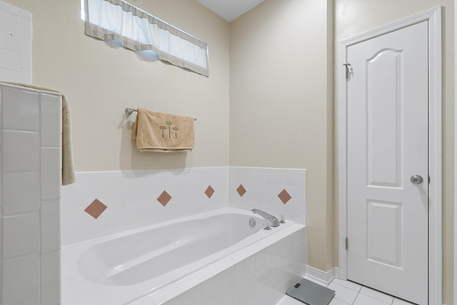 Single Family 4BR 2BA - 3306 Prestwick Drive, Pace, FL