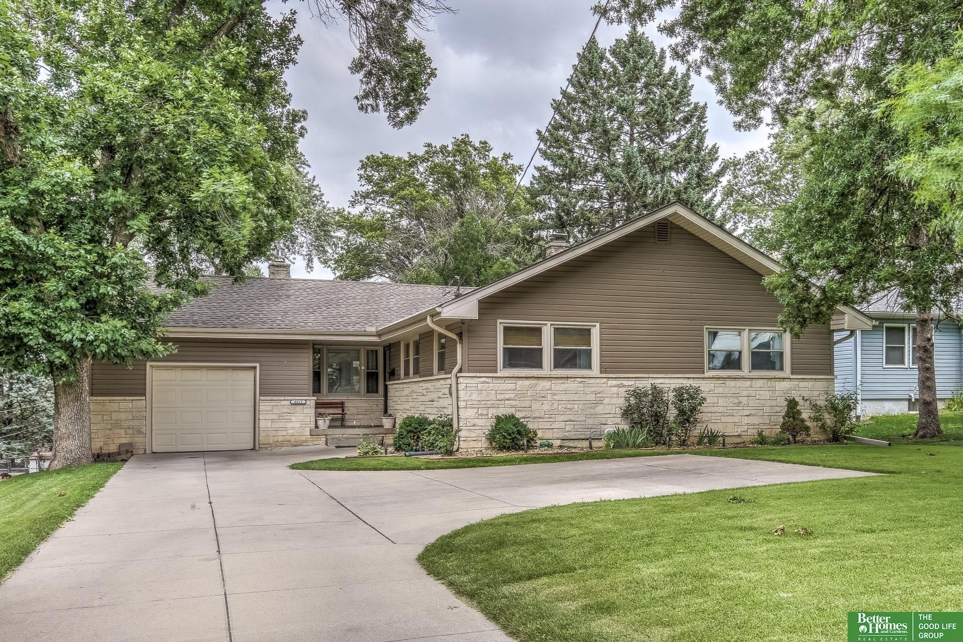Single Family 3BR 2BA - 4412 Grover Street, Omaha, NE
