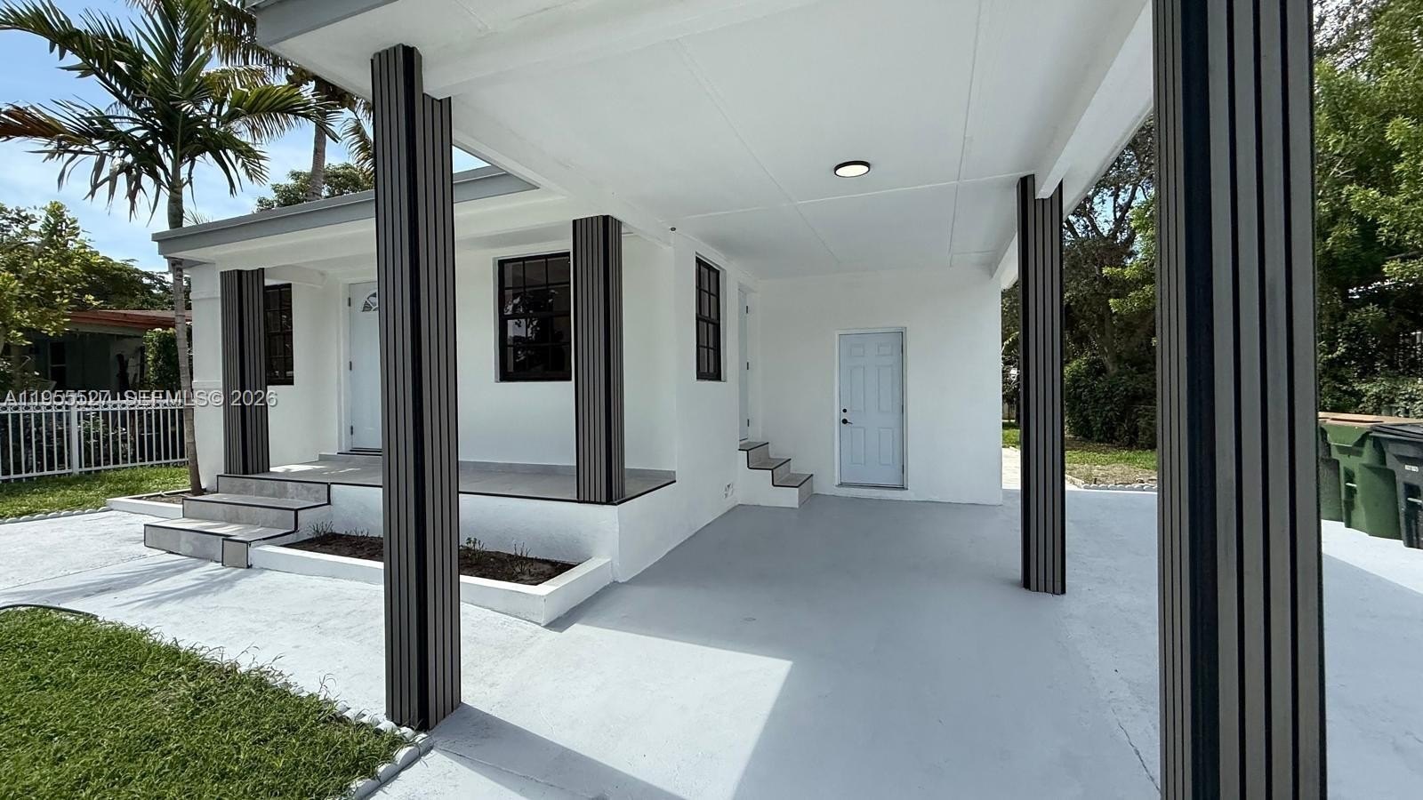 Single Family 4BR 2BA - 980 NE 146th St, North Miami, FL