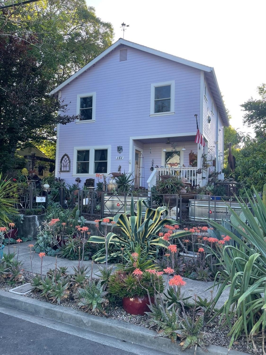 Single Family 4BR 2BA - 151 Randolph Street, Napa, CA