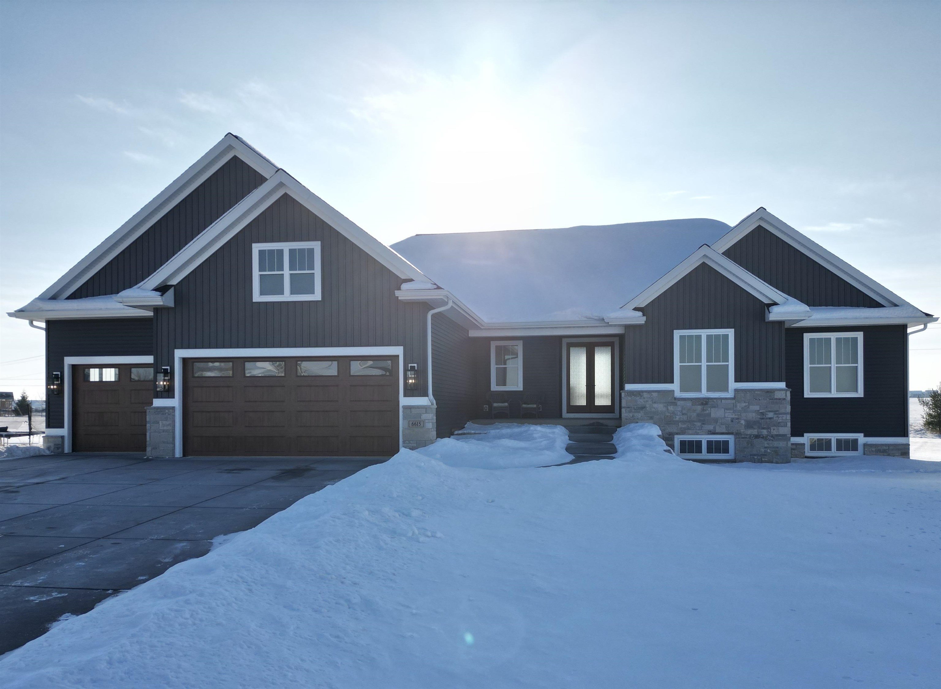 Single Family 4BR 4BA - 6615 Kades Forge, Sun Prairie, WI