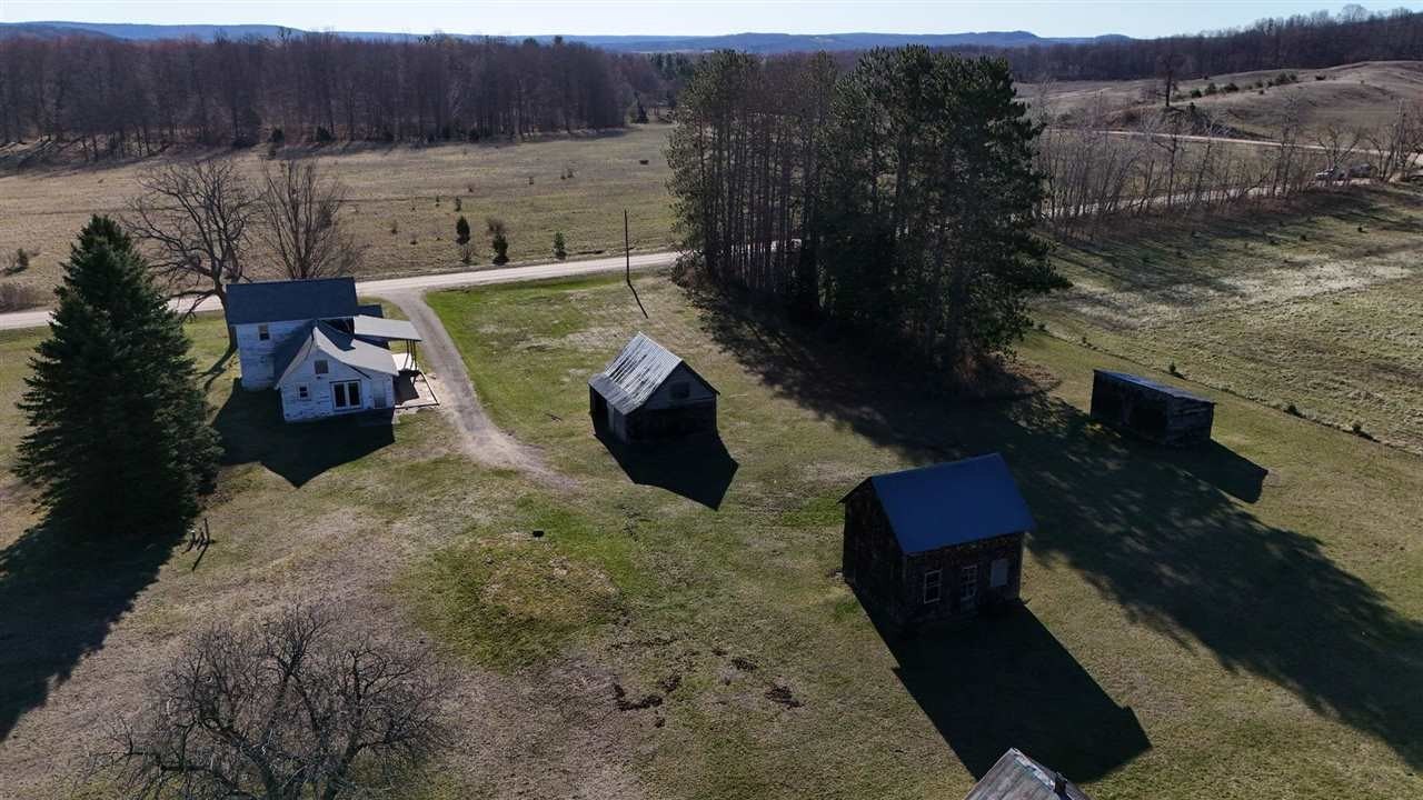 Single Family 2BR 2BA - 1385 Dam, Boyne City, MI