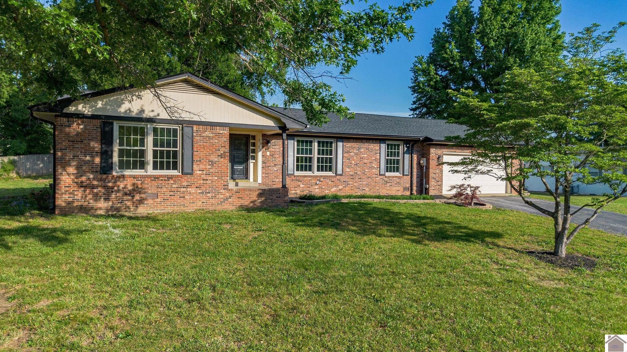 Single Family 3BR 2BA - 3929 Cleary Dr, Paducah, KY