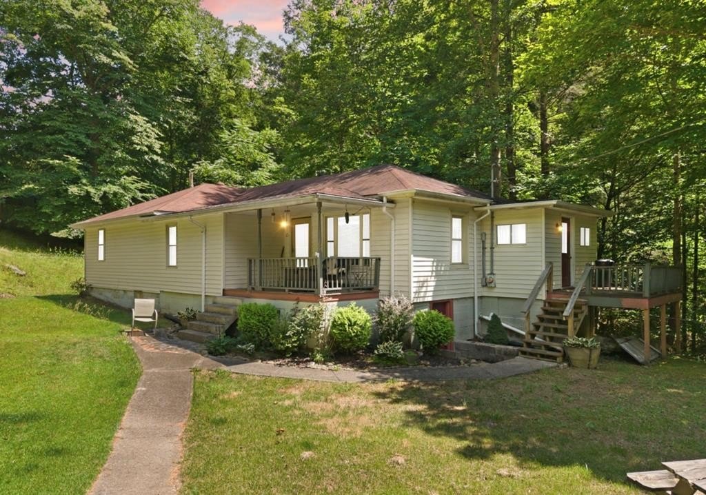 Single Family 3BR 2BA - 2408 Ky Hwy 451, Hazard, KY