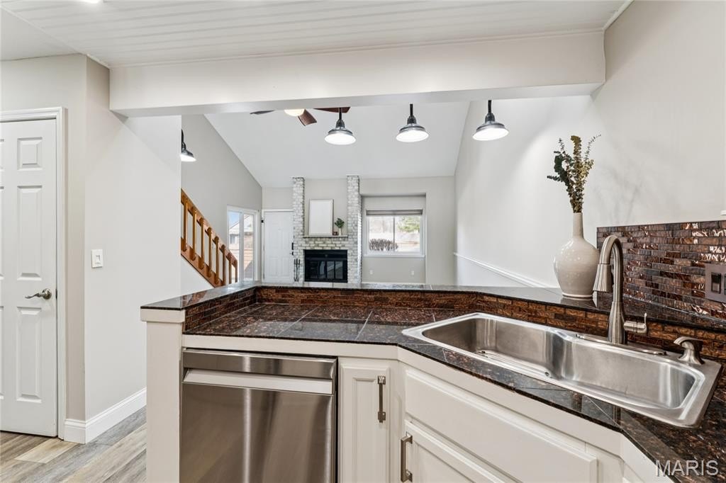 Single Family 2BR 2BA - 325 Kipling Way, Weldon Spring, MO
