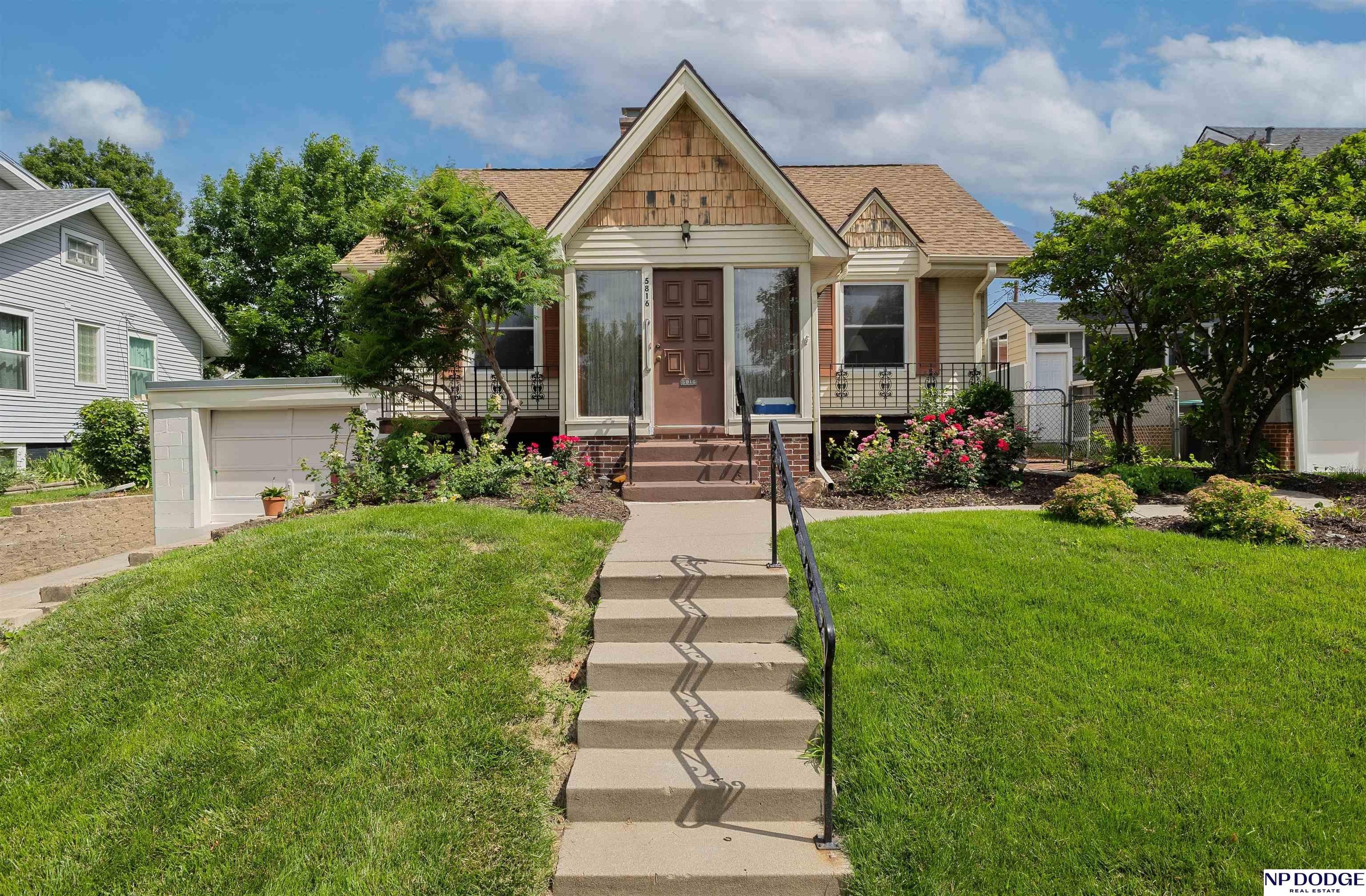 Single Family 3BR 2BA - 5816 Pacific Street, Omaha, NE