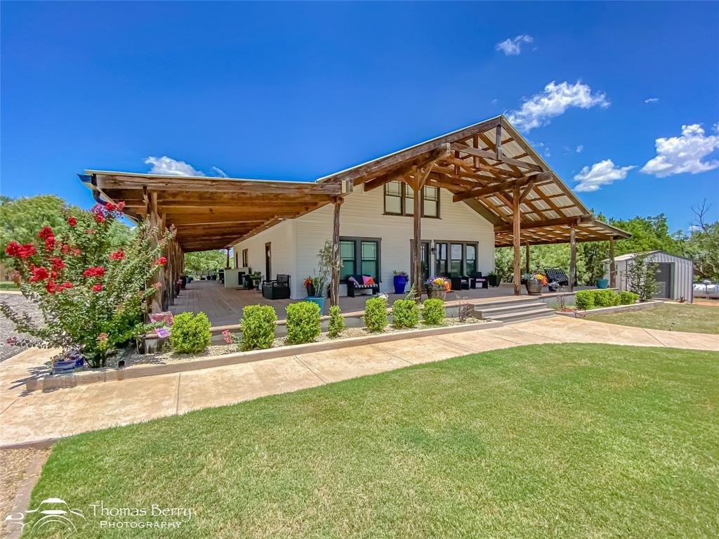 Single Family 3BR 2BA - 214 County Road 330, Buffalo Gap, TX