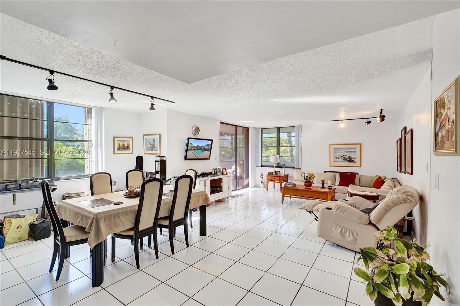 Condo 2BR 2BA - 10854 Kendall Dr, Miami, FL