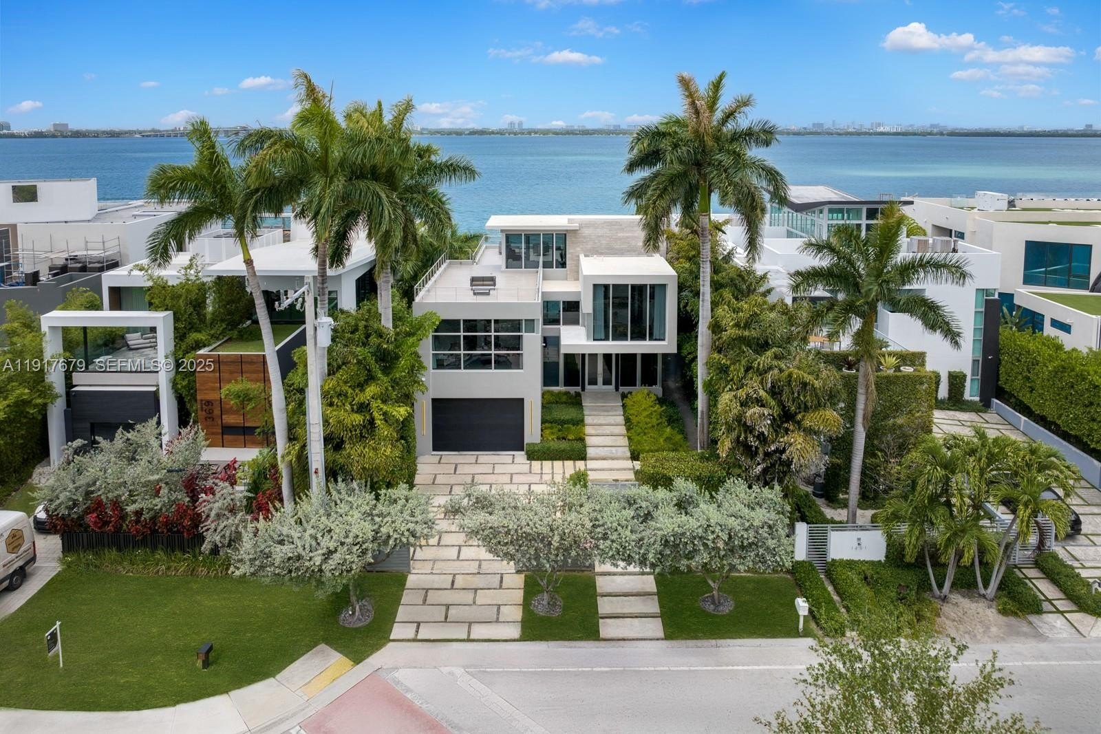 Single Family 5BR 5BA - 1379 N Venetian Way, Miami, FL
