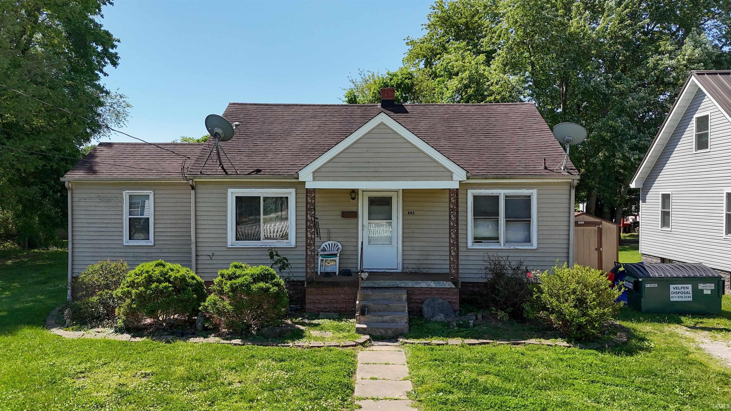 Single Family 3BR 1BA - 805 E 1st Street, Huntingburg, IN