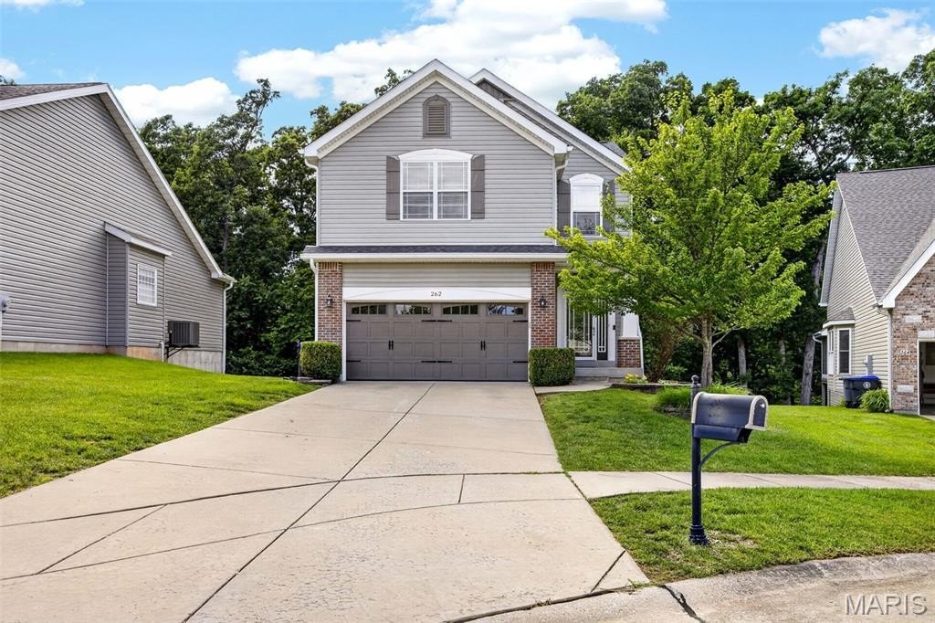 Single Family 3BR 4BA - 262 Sunset Villa Lane, O'Fallon, MO