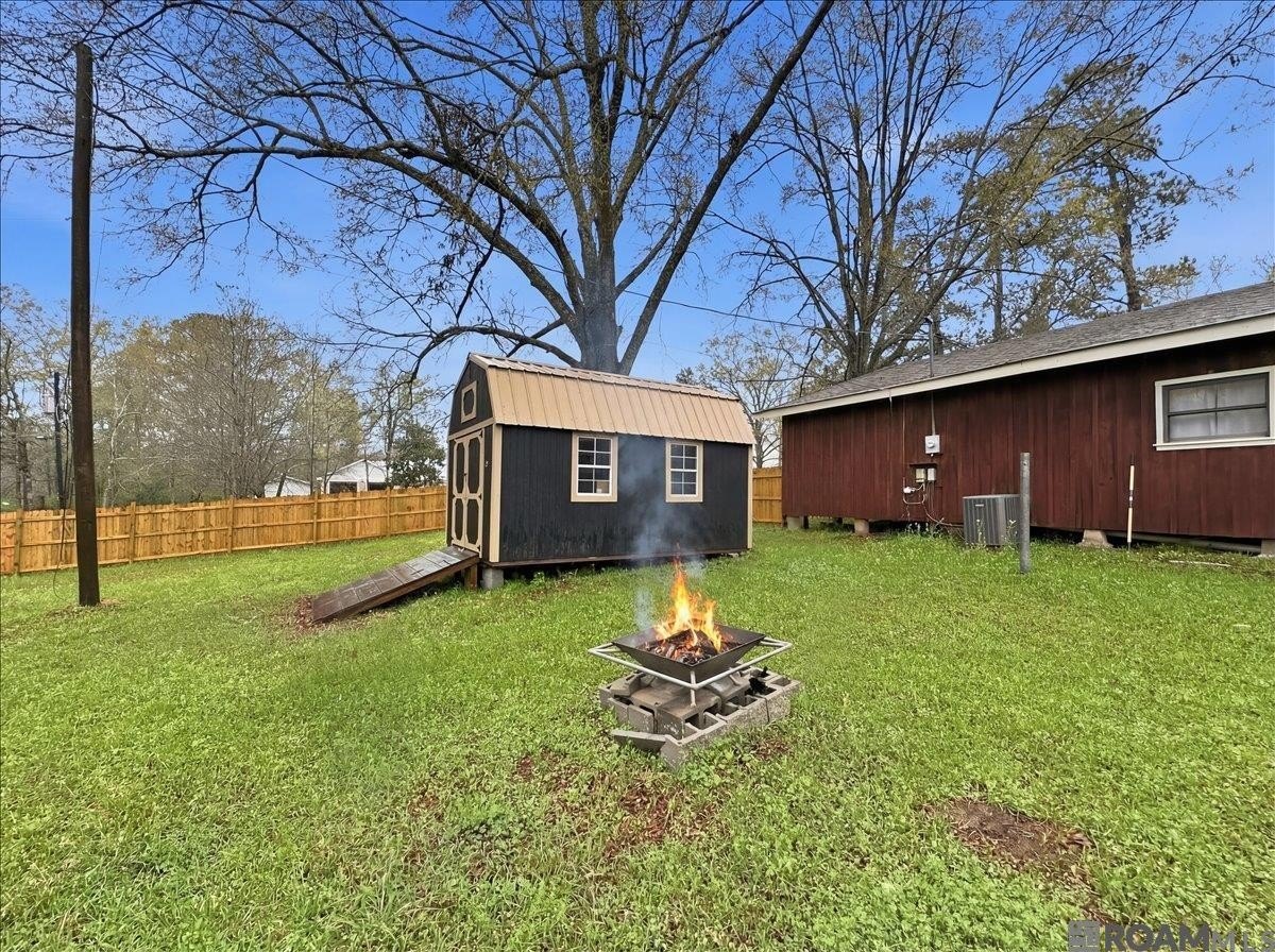 201 S Third St  