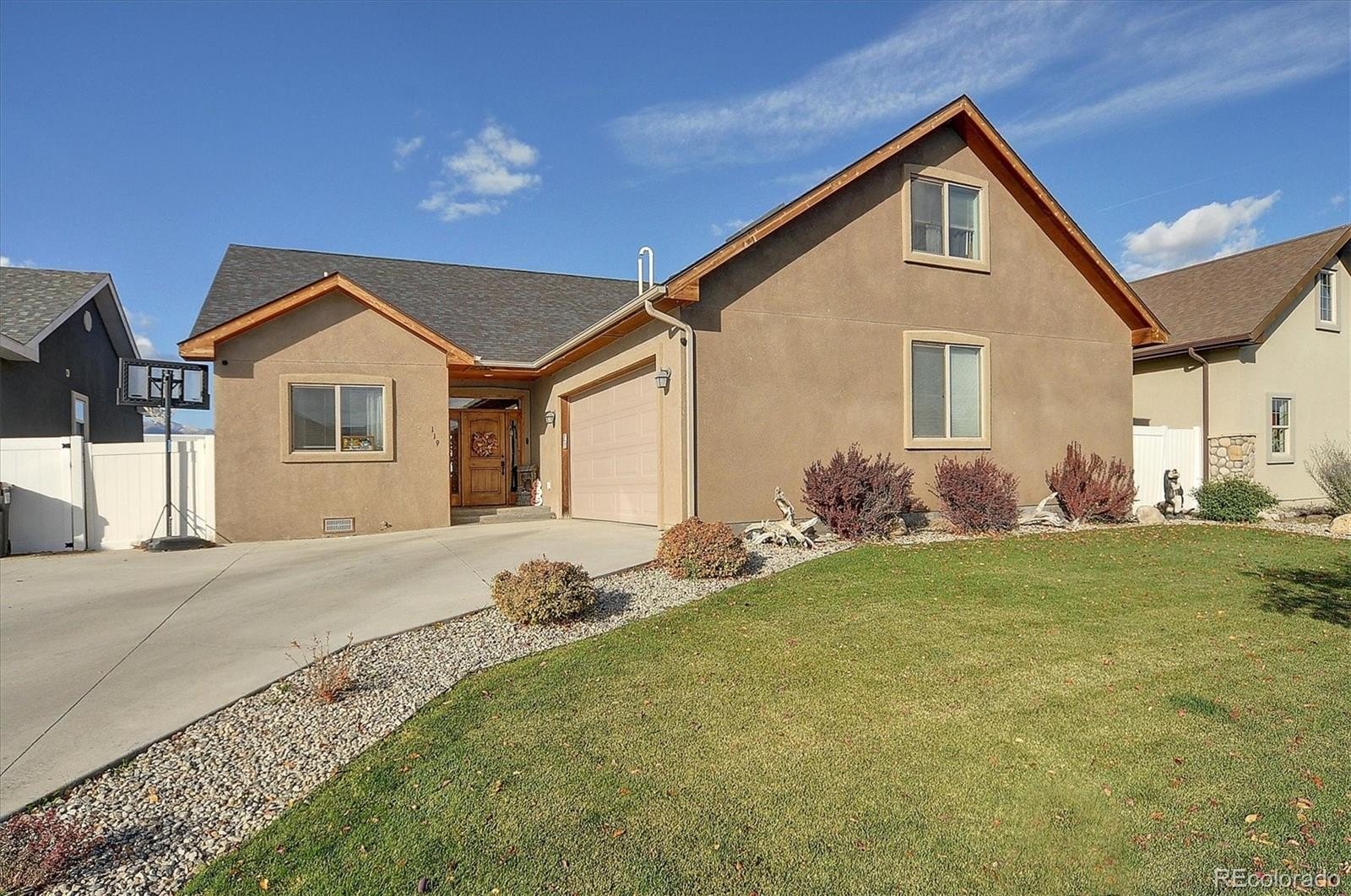 Single Family 3BR 2BA - 119 Starbuck Circle, Salida, CO