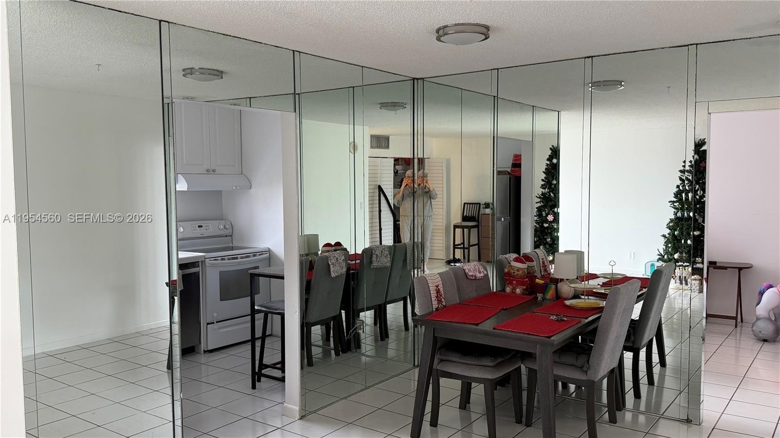 Condo 1BR 2BA - 17011 N Bay Rd, Sunny Isles Beach, FL