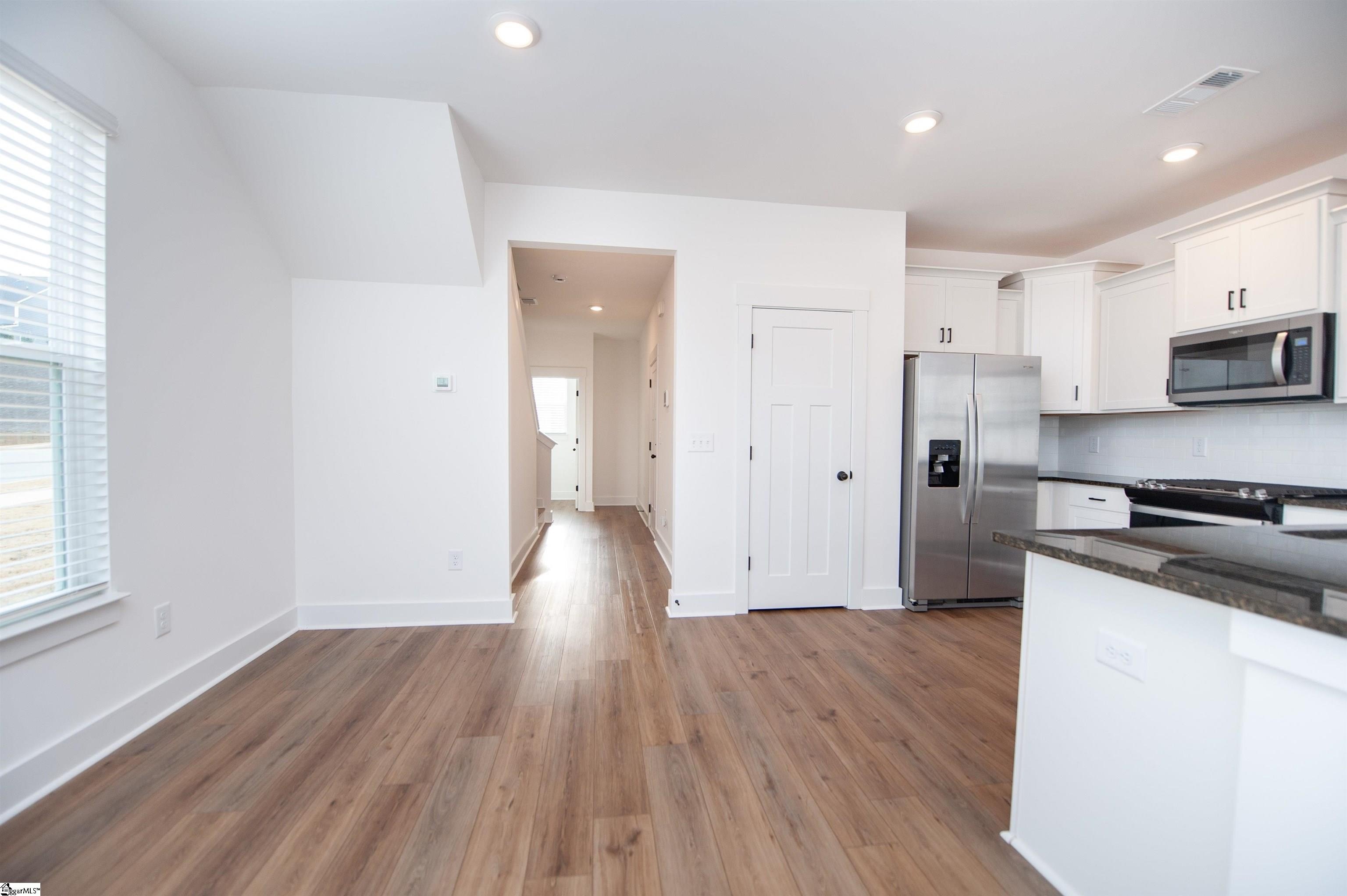 Single Family 3BR 3BA - 484 Mill Park Way, Spartanburg, SC