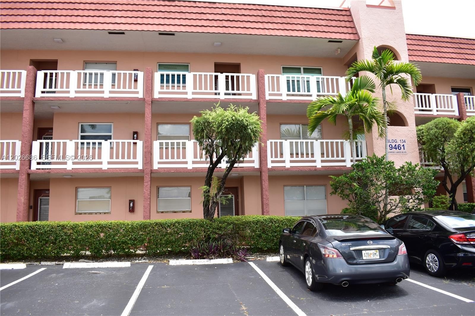 Condo 2BR 2BA - 9461 Sunrise Lakes Blvd, Sunrise, FL
