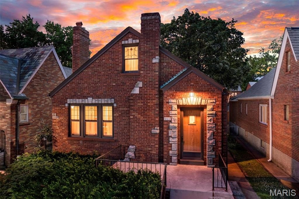 Single Family 3BR 2BA - 6414 Lansdowne Avenue, St Louis, MO