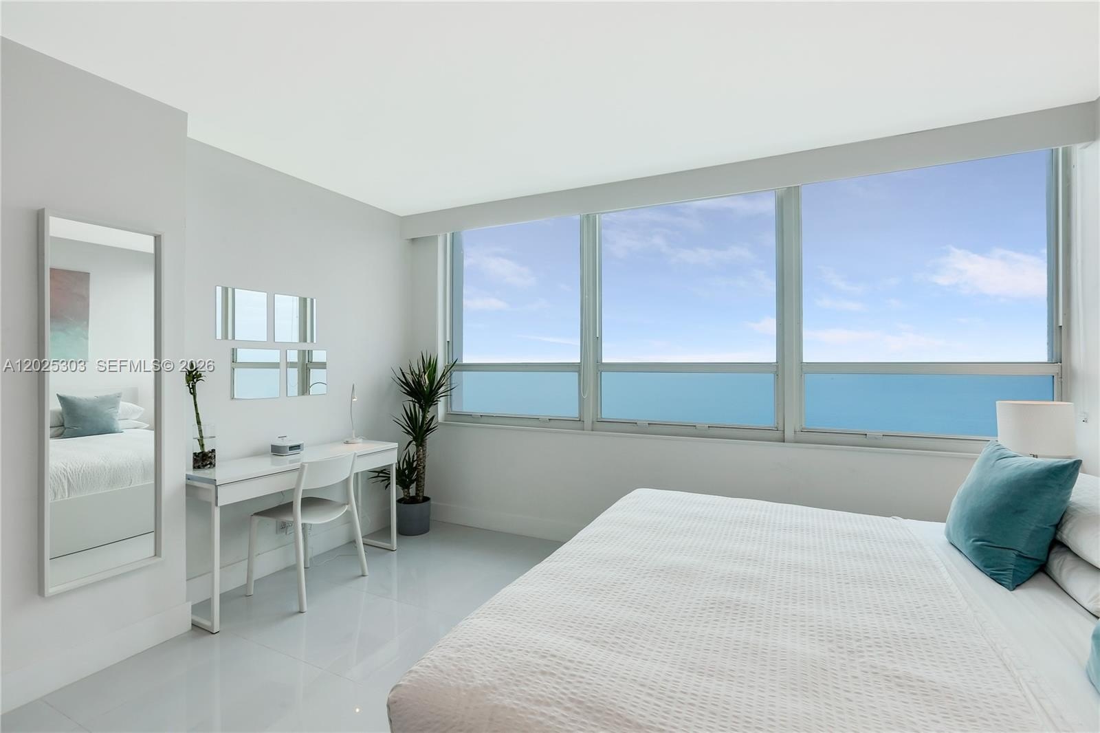 Condo 1BA - 5445 Collins Ave, Miami Beach, FL