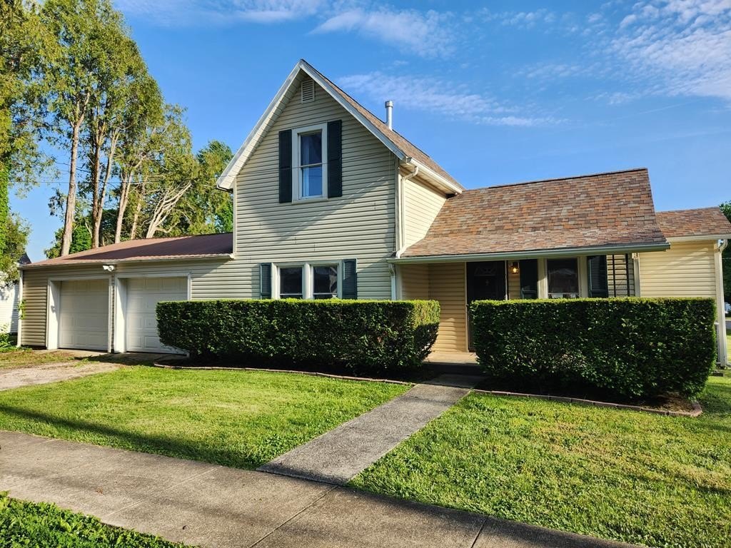 Single Family 3BR 1BA - 217 Hill St., Edison, OH