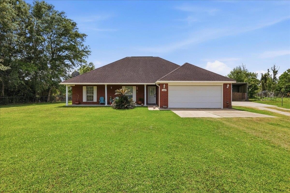 Single Family 3BR 2BA - 11689 Old Highway 62, Orange, TX
