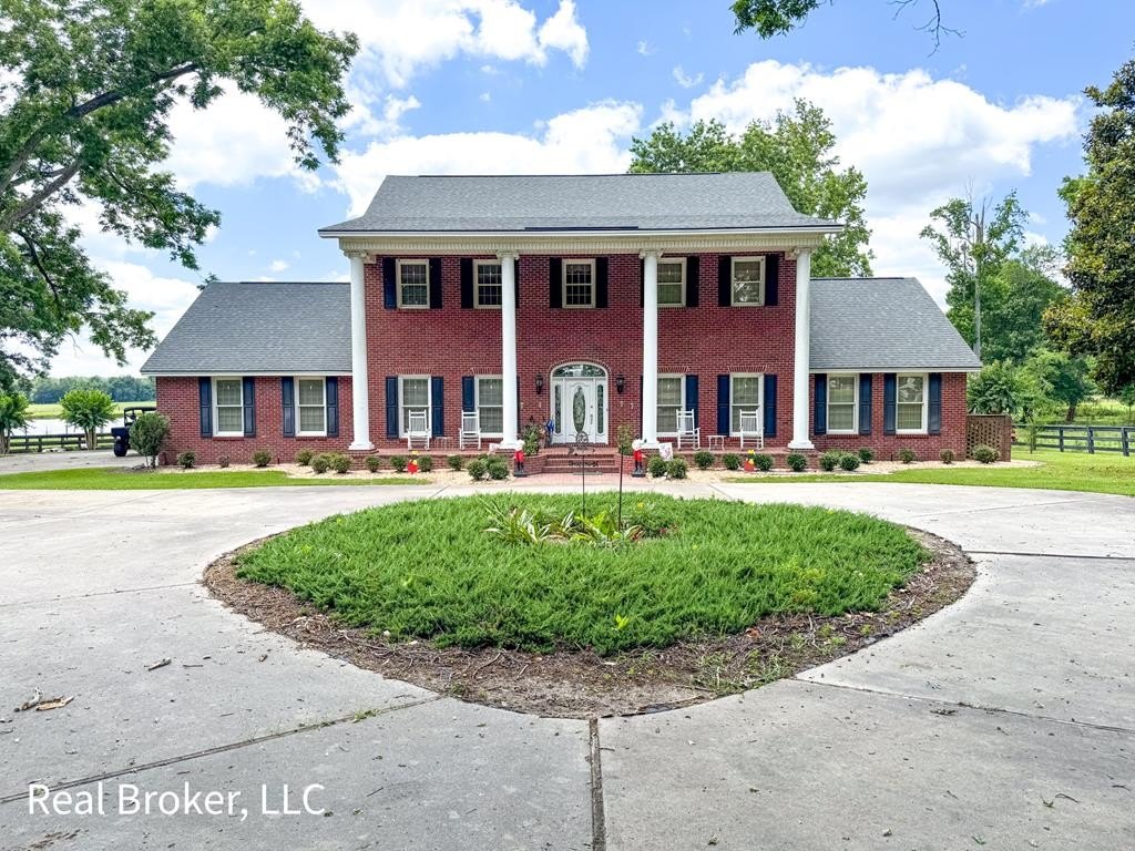 1220 Bell Telephone Rd  