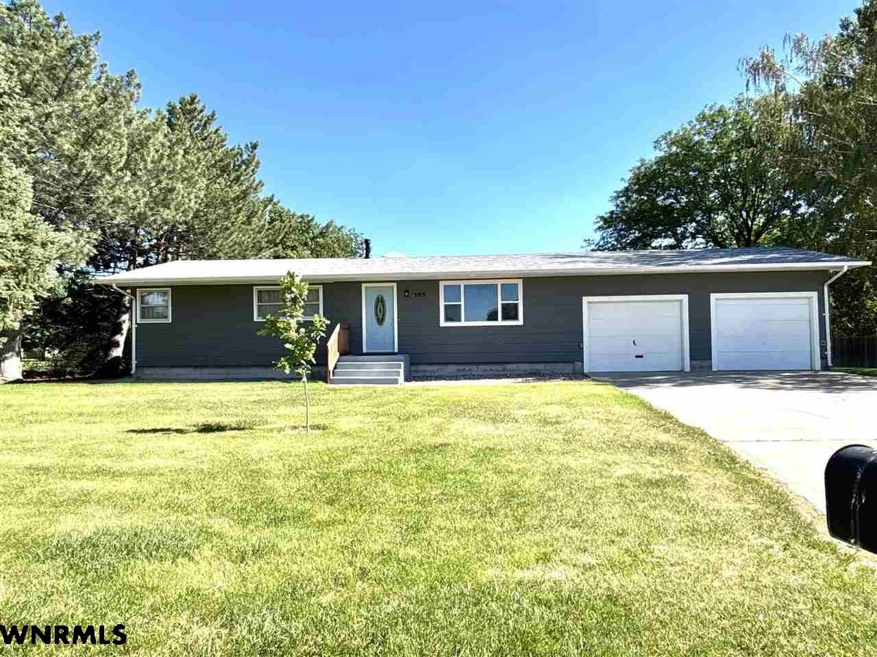 Single Family 4BR 2BA - 105 E 13TH STREET, Bayard, NE