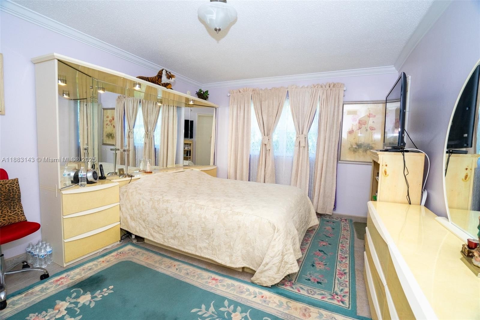 Condo 1BR 1BA - 1000 NE 14th Ave, Hallandale Beach, FL
