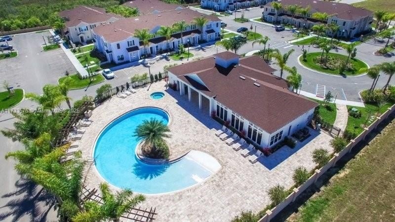 Single Family 4BR 3BA - 8981 SHINE DR, Kissimmee, FL