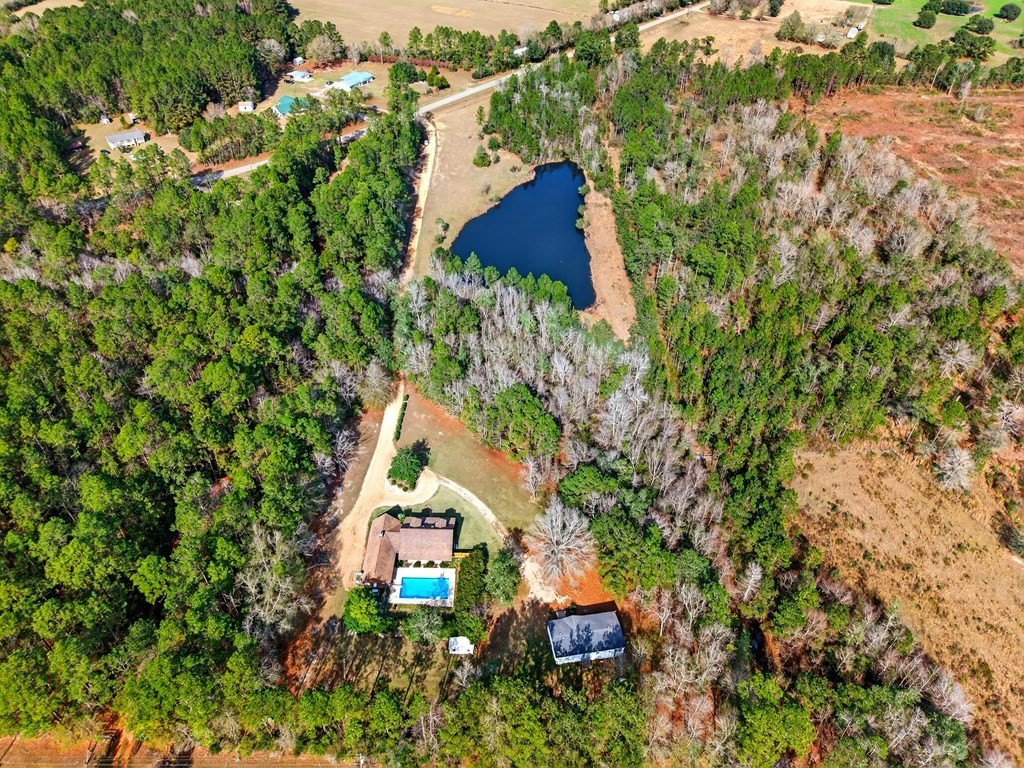 Single Family 4BR 4BA - 25125 Road 394, Picayune, MS
