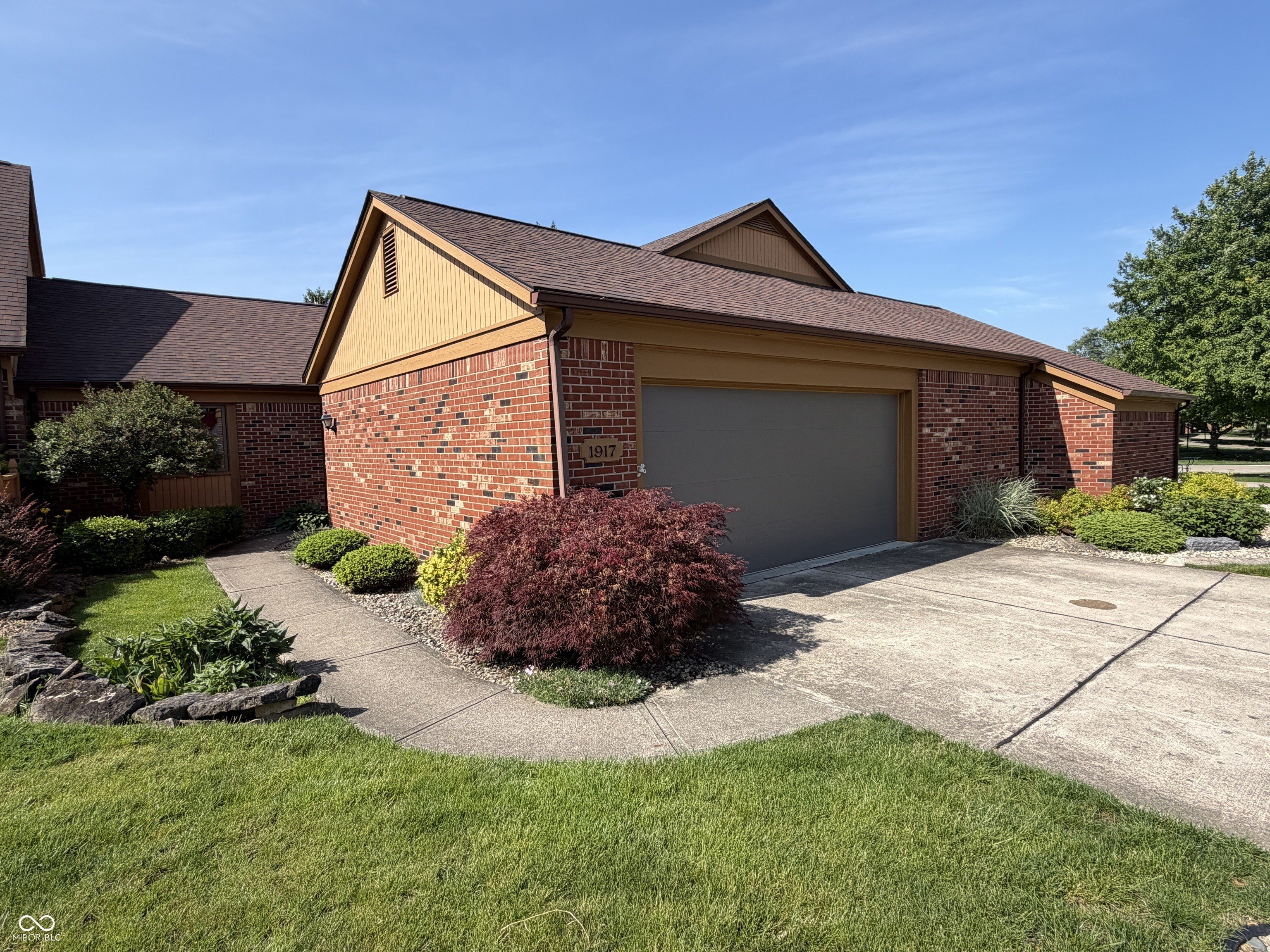 Condo 2BR 2BA - 1917 Saint James Place, Anderson, IN