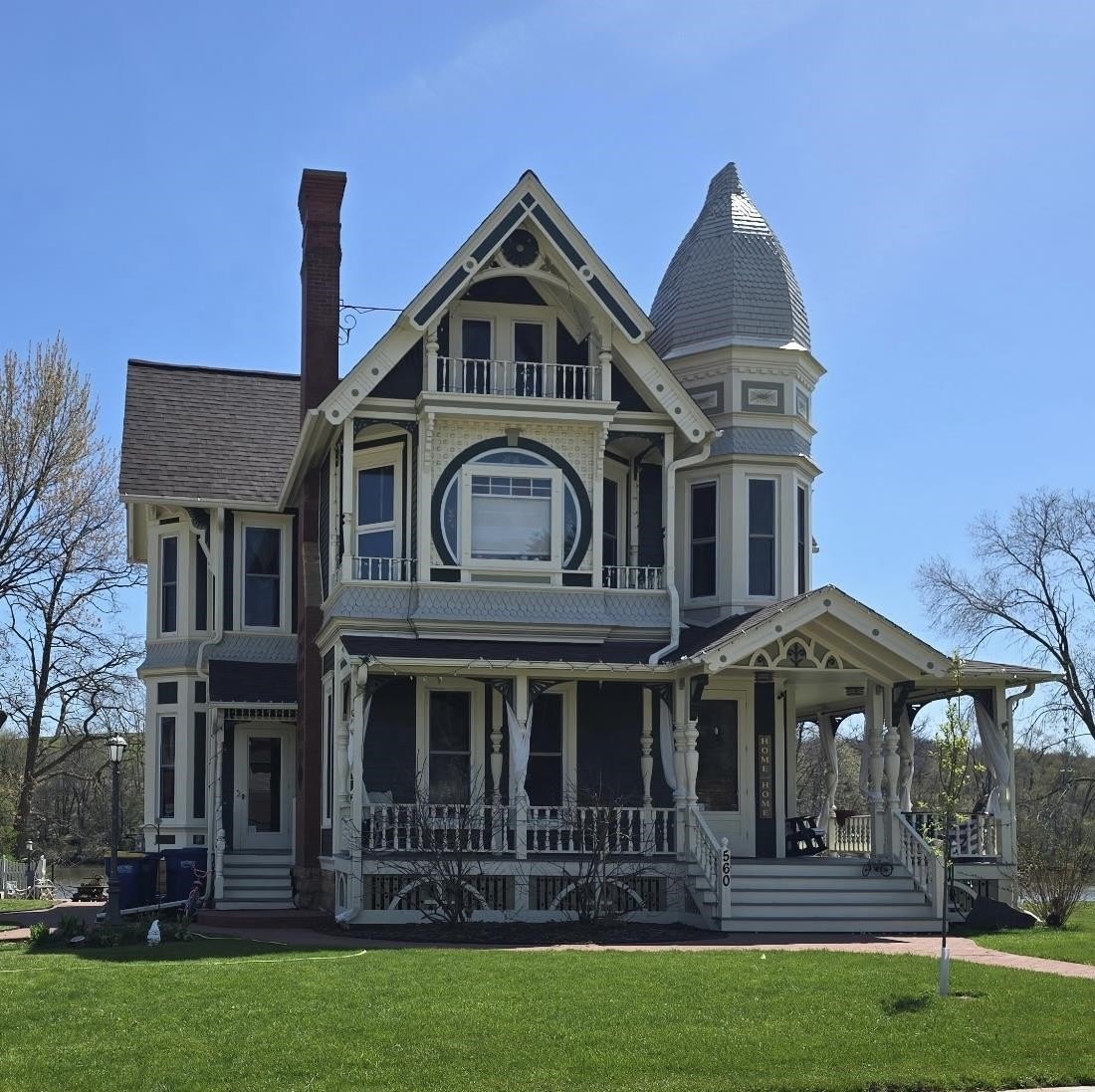Single Family 5BR 2BA - 560 Water Avenue, Hillsboro, WI